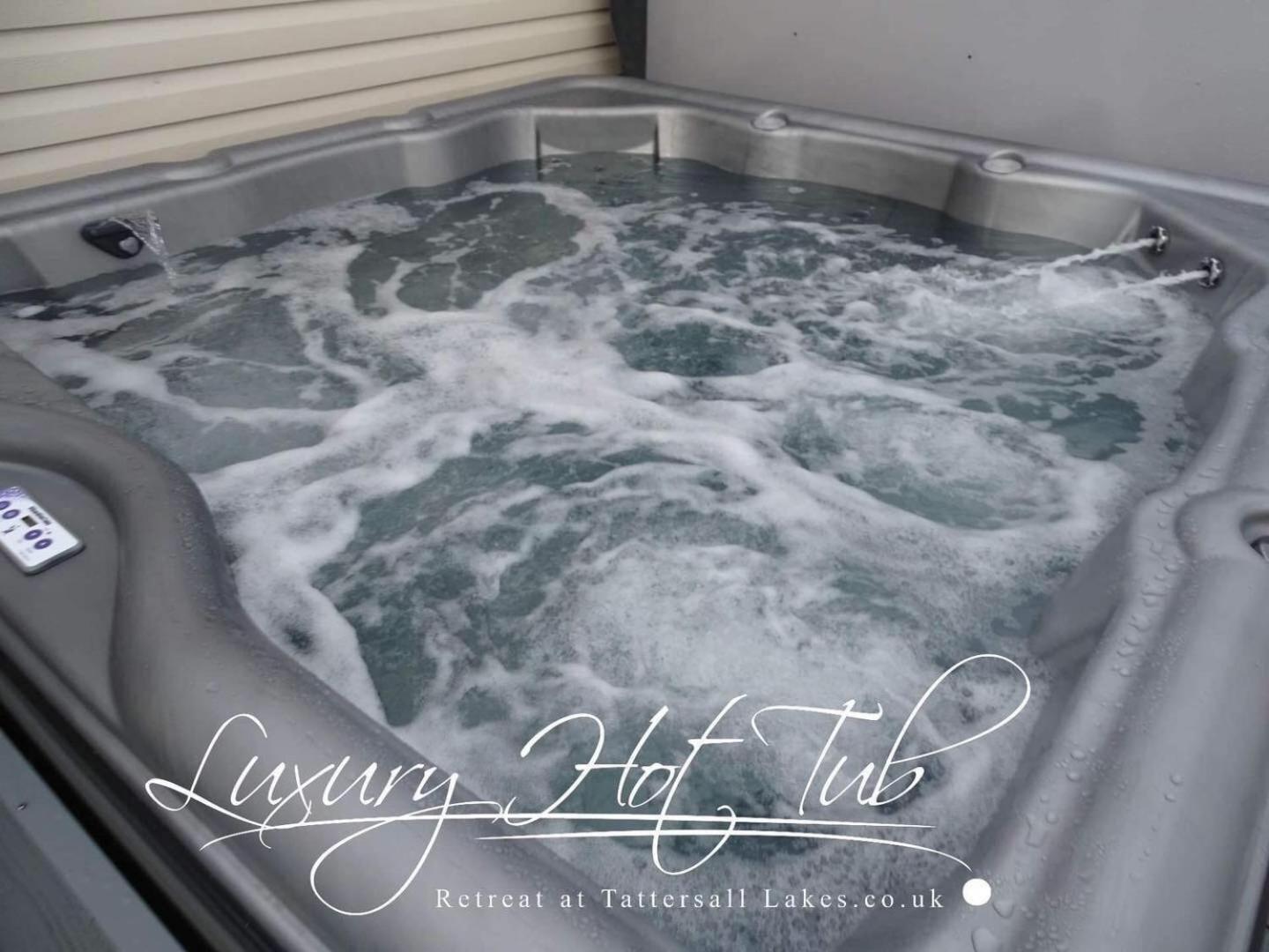 Luxury Hot Tub Retreat Tattershall Exterior foto